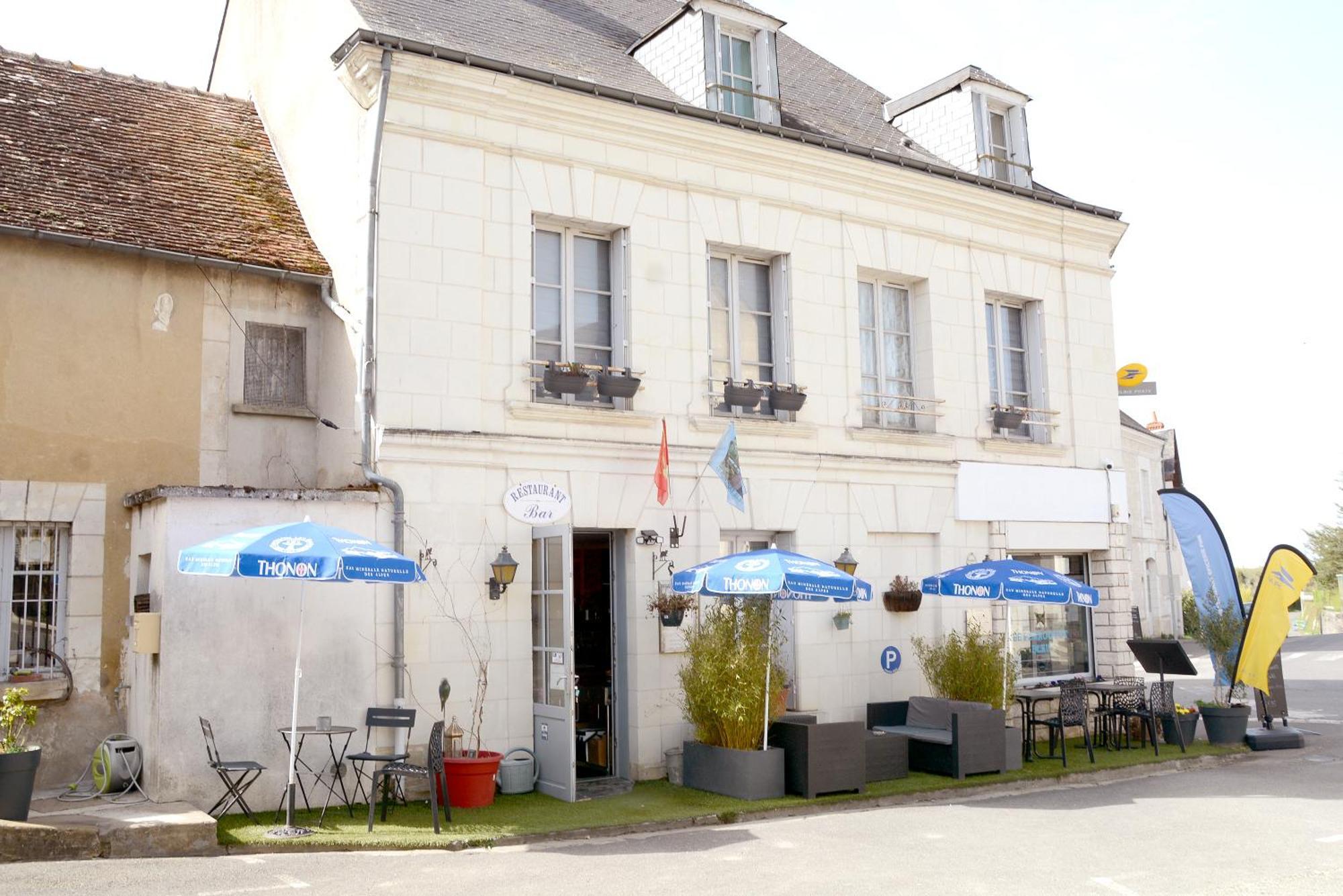 Le Perroquet Bleu Hotel La Chapelle-Blanche-Saint-Martin Bagian luar foto