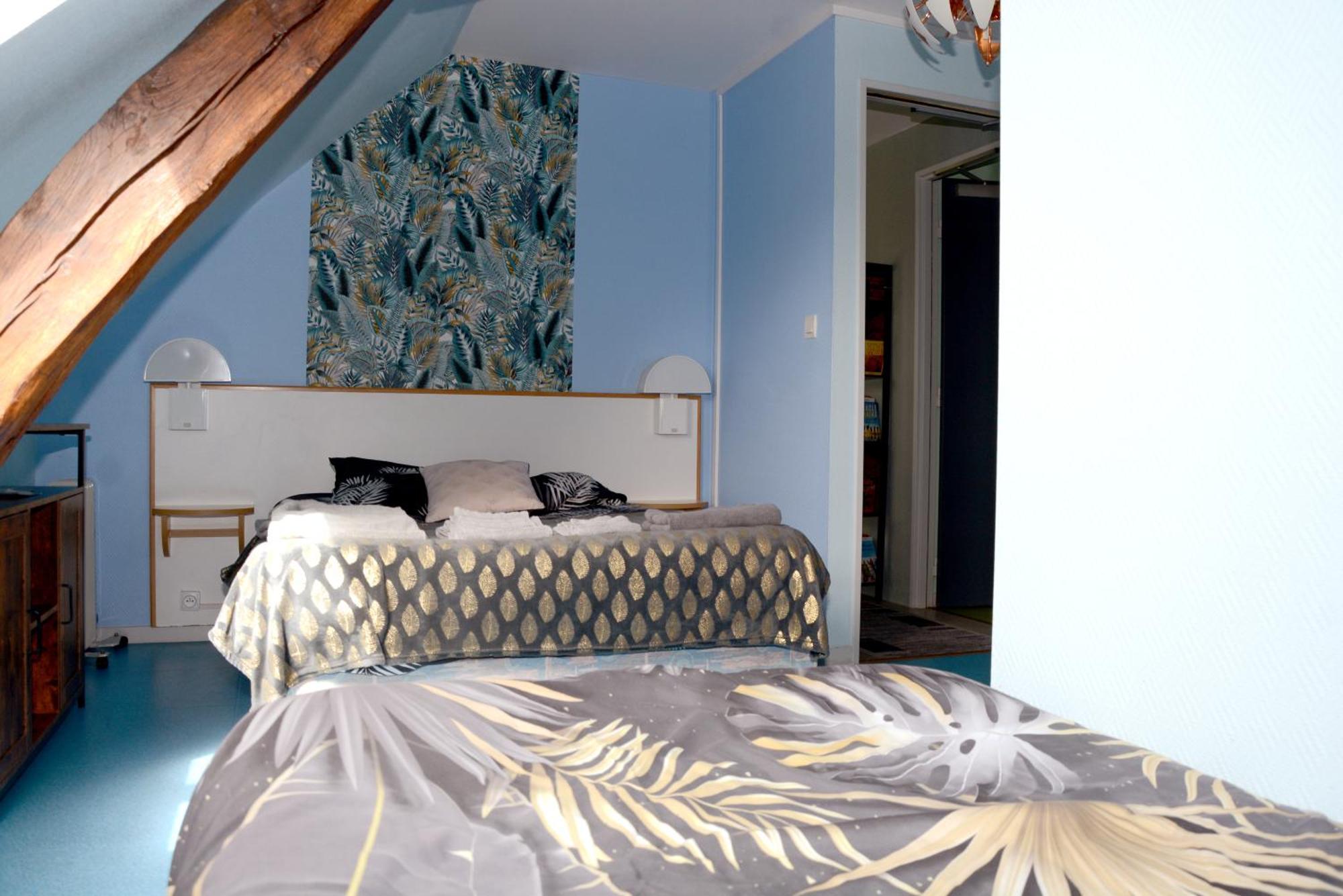 Le Perroquet Bleu Hotel La Chapelle-Blanche-Saint-Martin Bagian luar foto