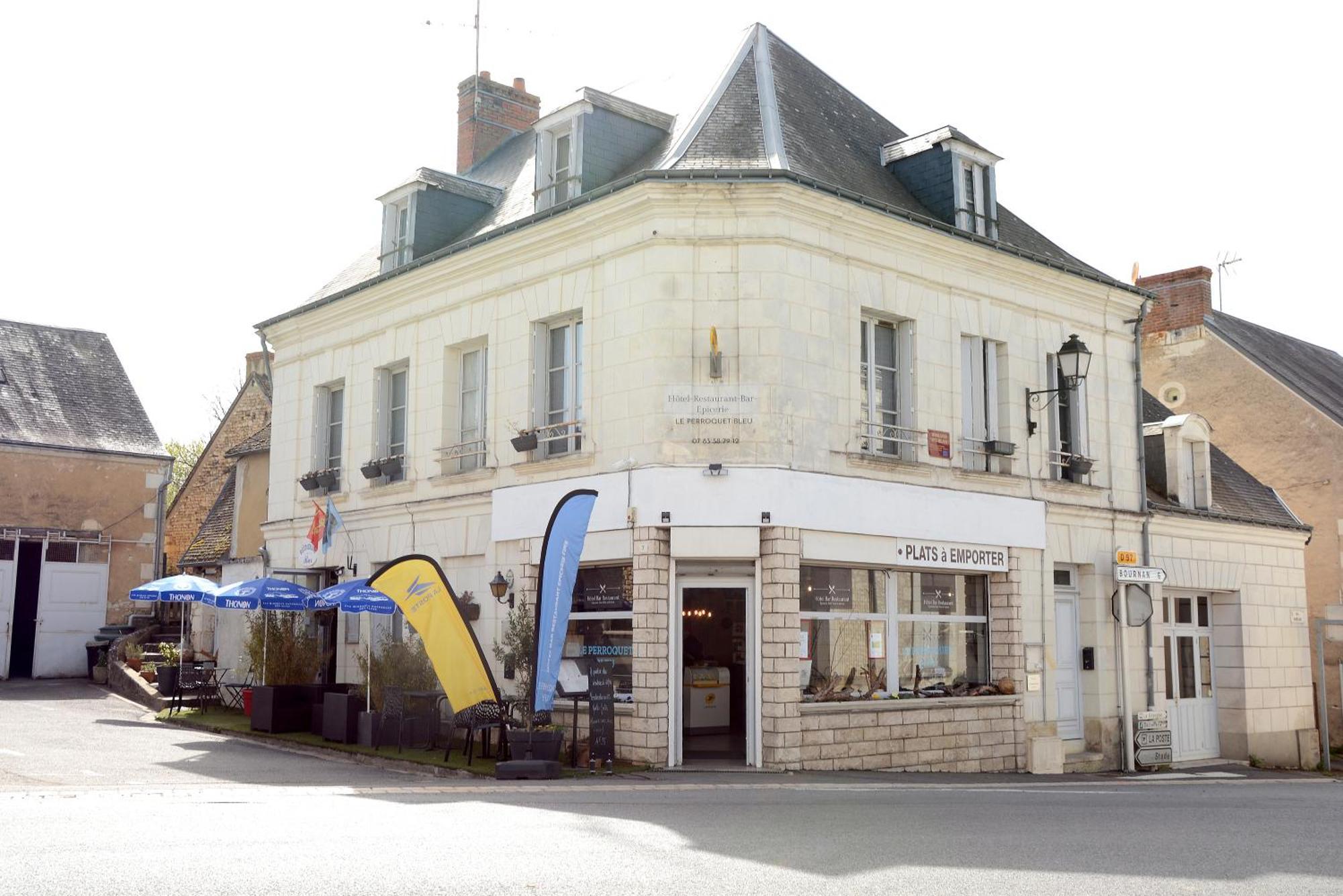 Le Perroquet Bleu Hotel La Chapelle-Blanche-Saint-Martin Bagian luar foto